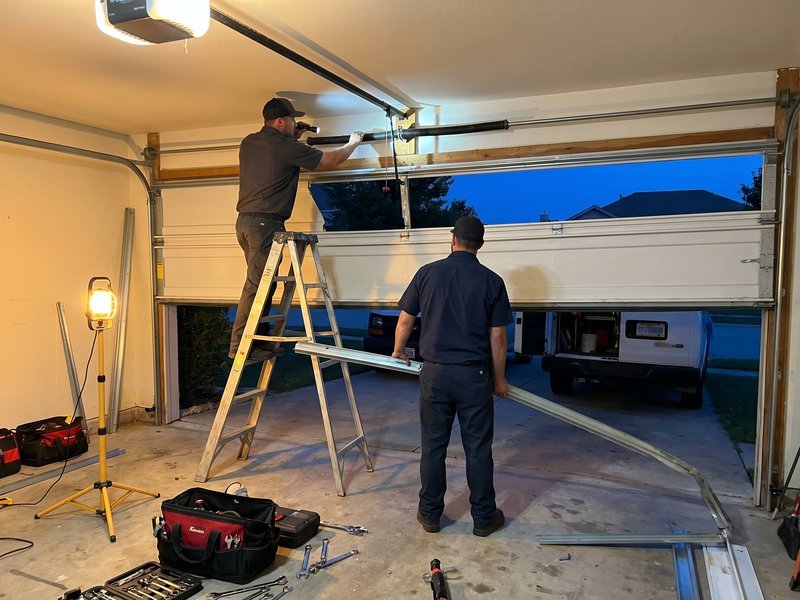 Emergency Garage Door Repair by Scenic of Mack